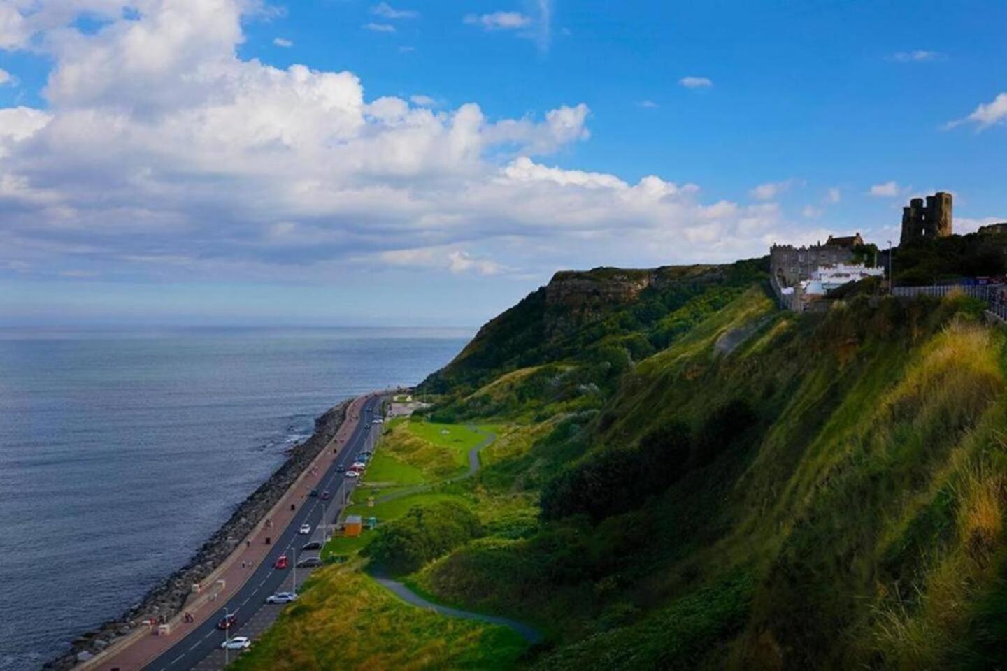 Bay View - Amazing Location With Sea Views! Scarborough Exterior foto